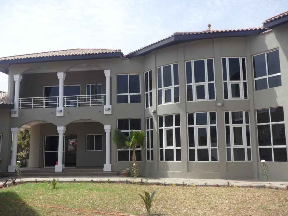 Modern Unfurnished villa for rent Kerr Serign Gambia houses for rent
