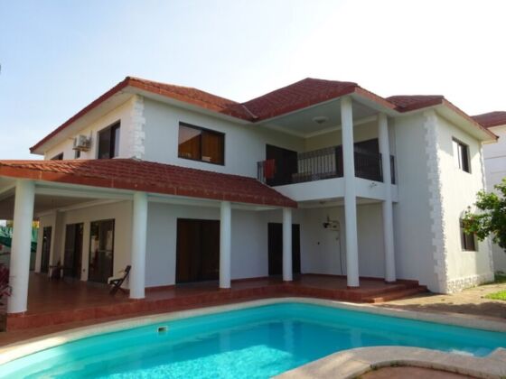 villa with pool in brufut gardens for sale