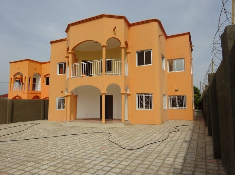 4 bed house for rent Gambia